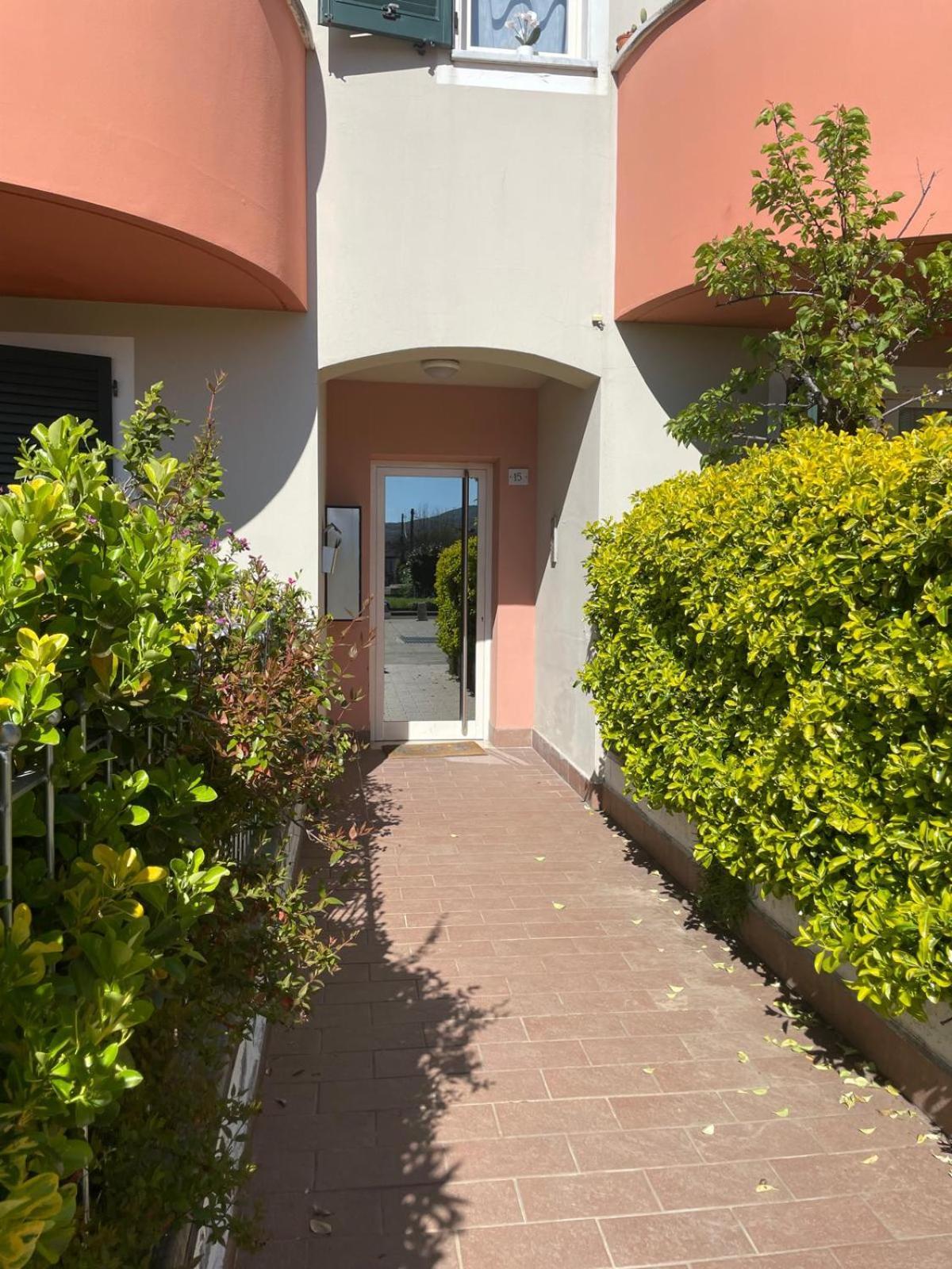 Apartment La Fortezza Alla Finestra *